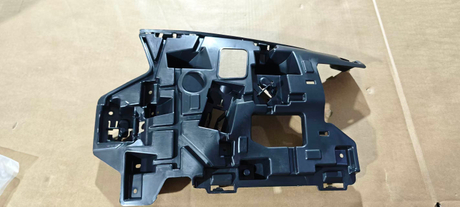 Pasuje do panelu reflektor&oacute;w Volvo L 31425001 R 31425002
